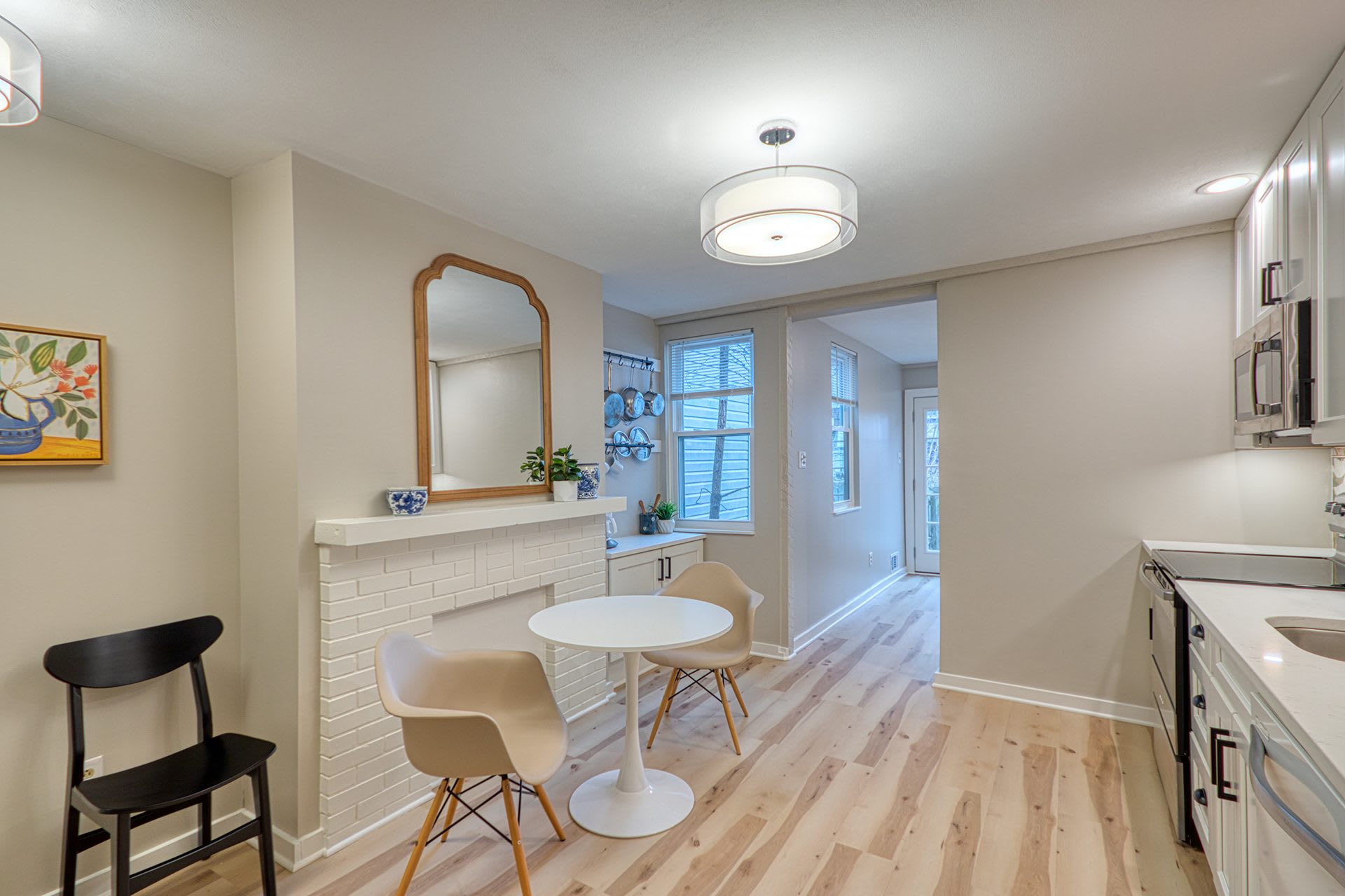 350 Lamont Place – photo 5