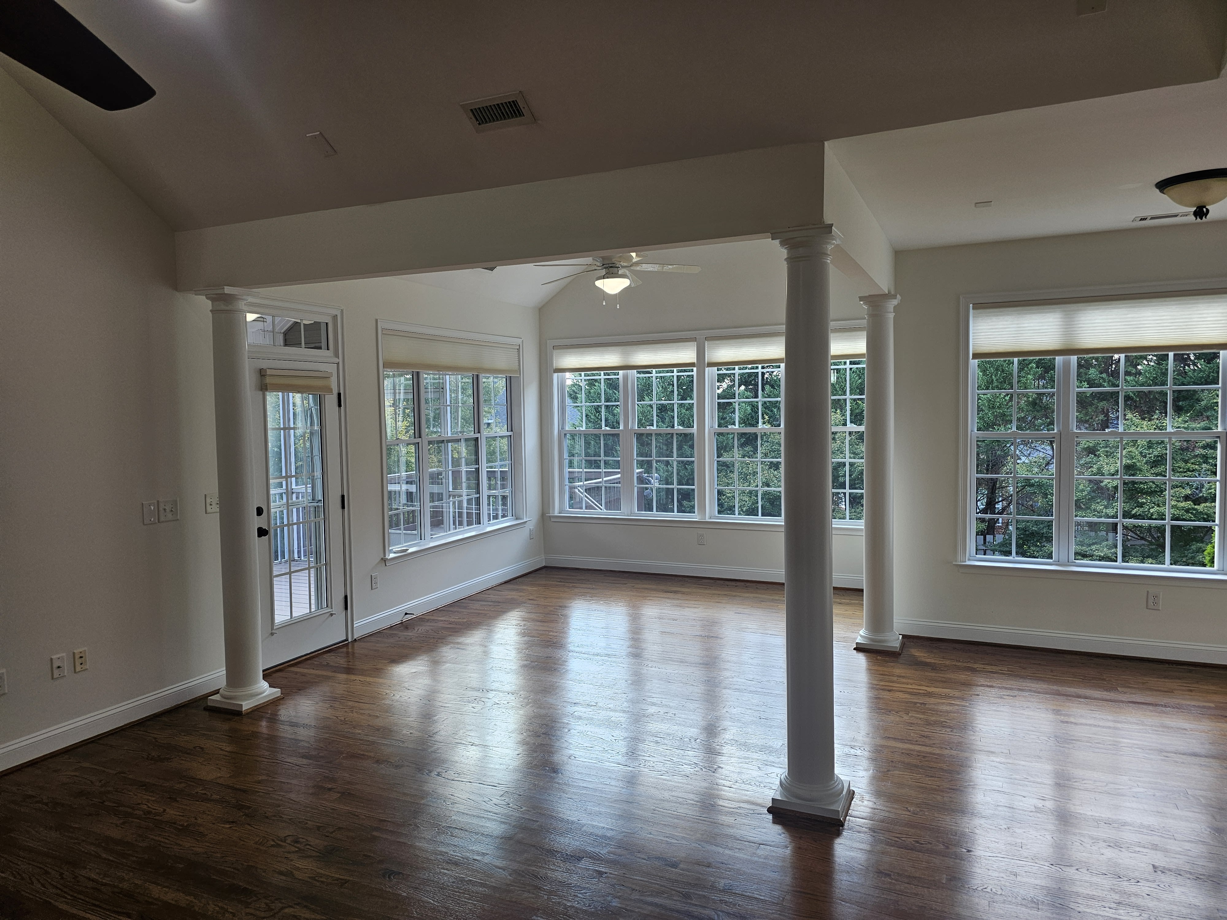 212 Medford Drive – photo 5