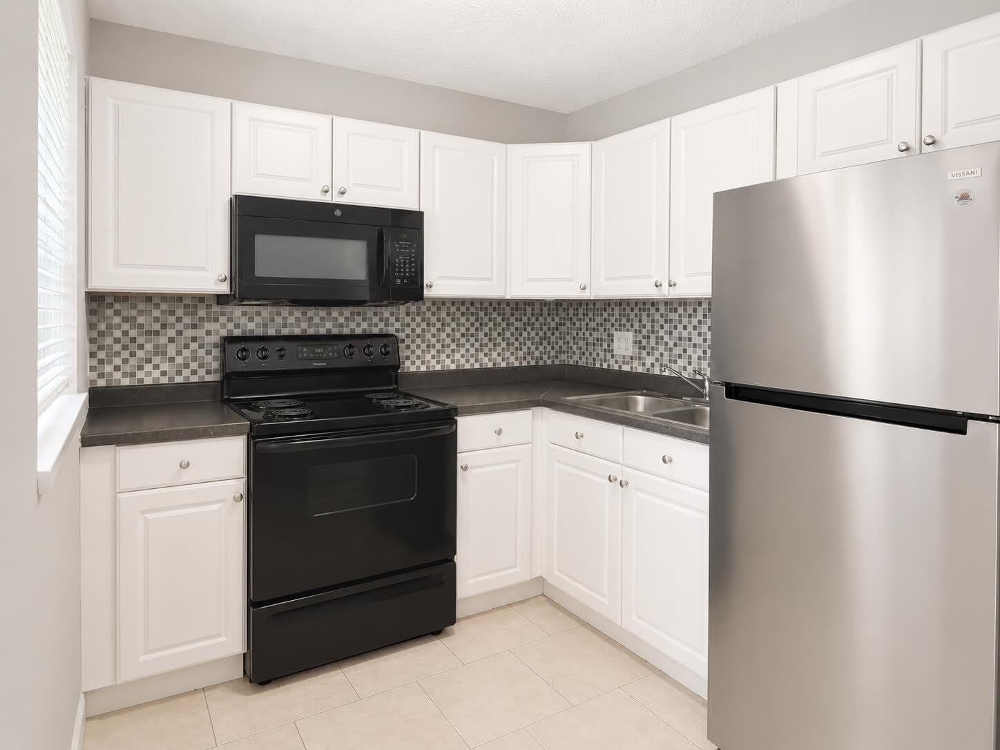 181 NW 42nd Street – photo 4