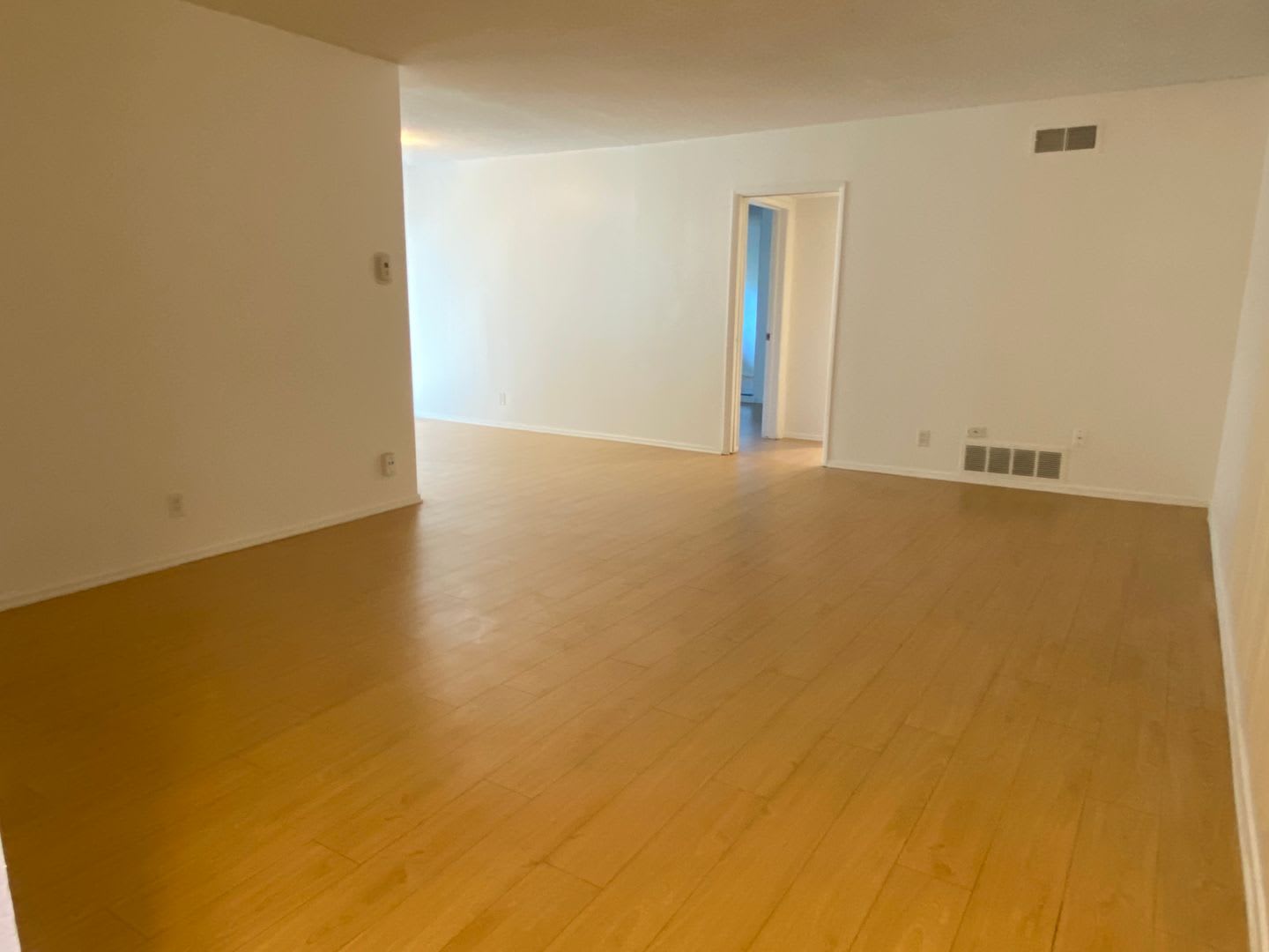 928 South Sherbourne Drive – photo 4