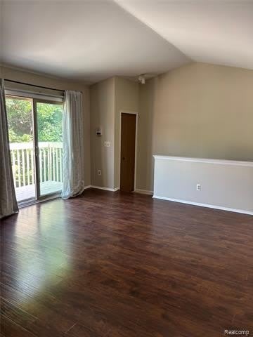 7751 LAKE RIDGE DR UNIT 28 – photo 5