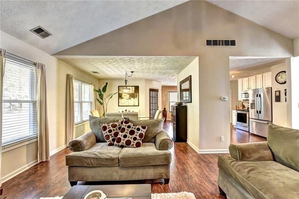 3940 Piper Glen Drive – photo 4