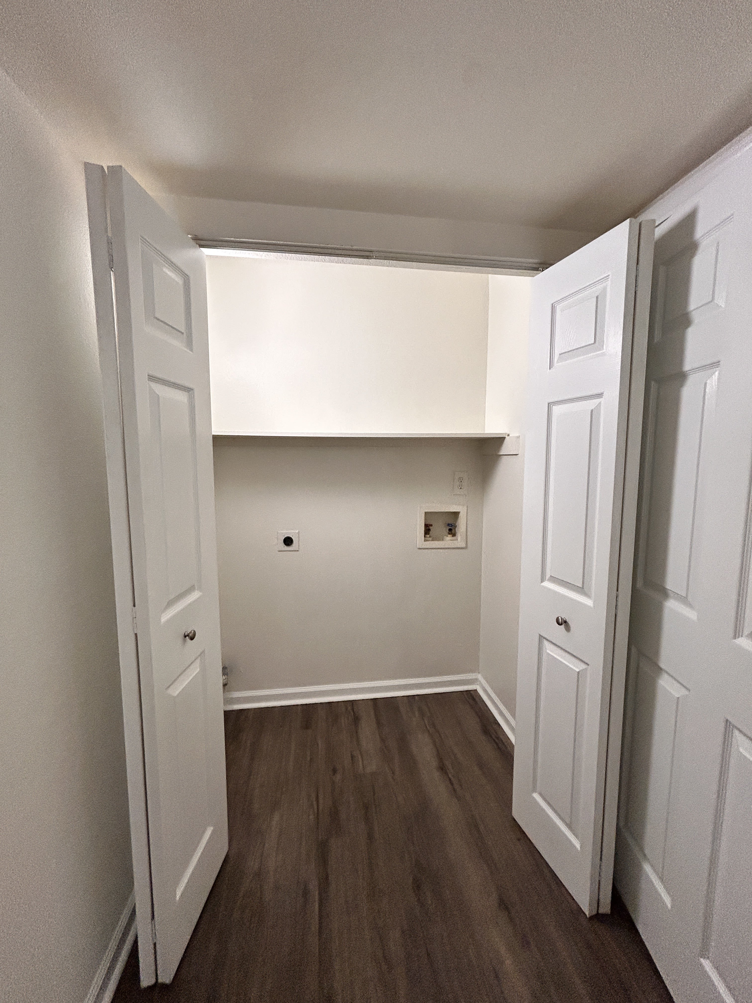 1085 Fords Pointe Cir – photo 4