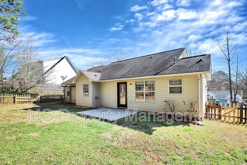 141 Brookshire Drive – photo 5