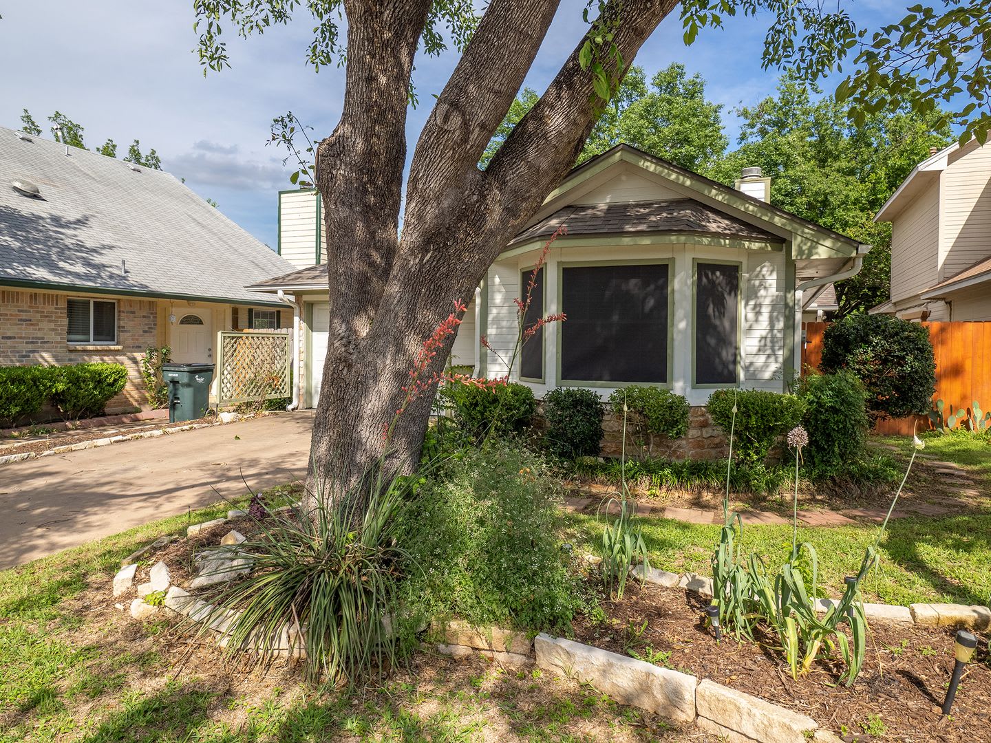 Updated Single Story in Brushy Creek – photo 2