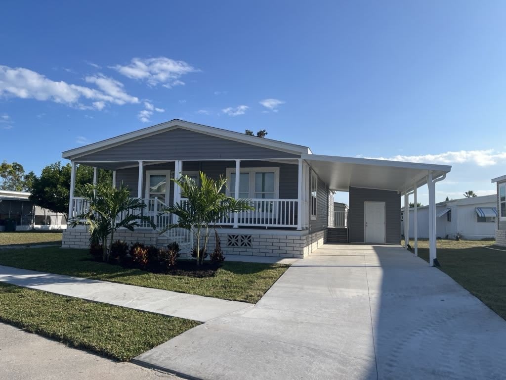 349 Talbot St – photo 1