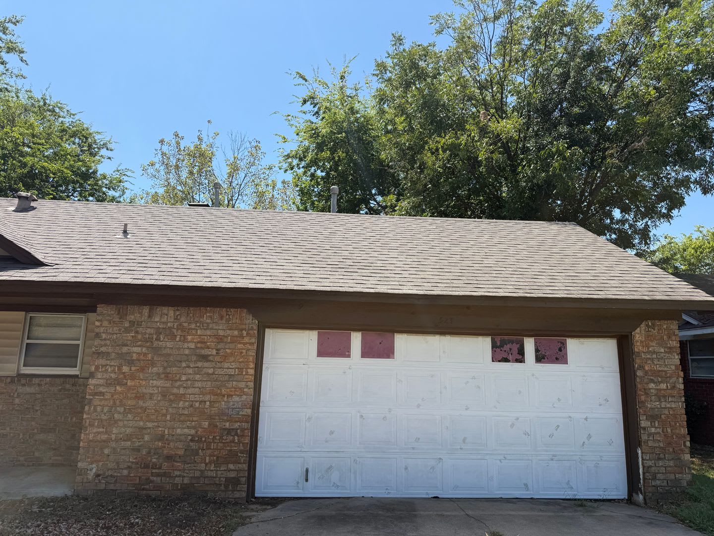 Beautiful Fully Remodeled 3 bedroom in the Heart of Broken Arrow – photo 2