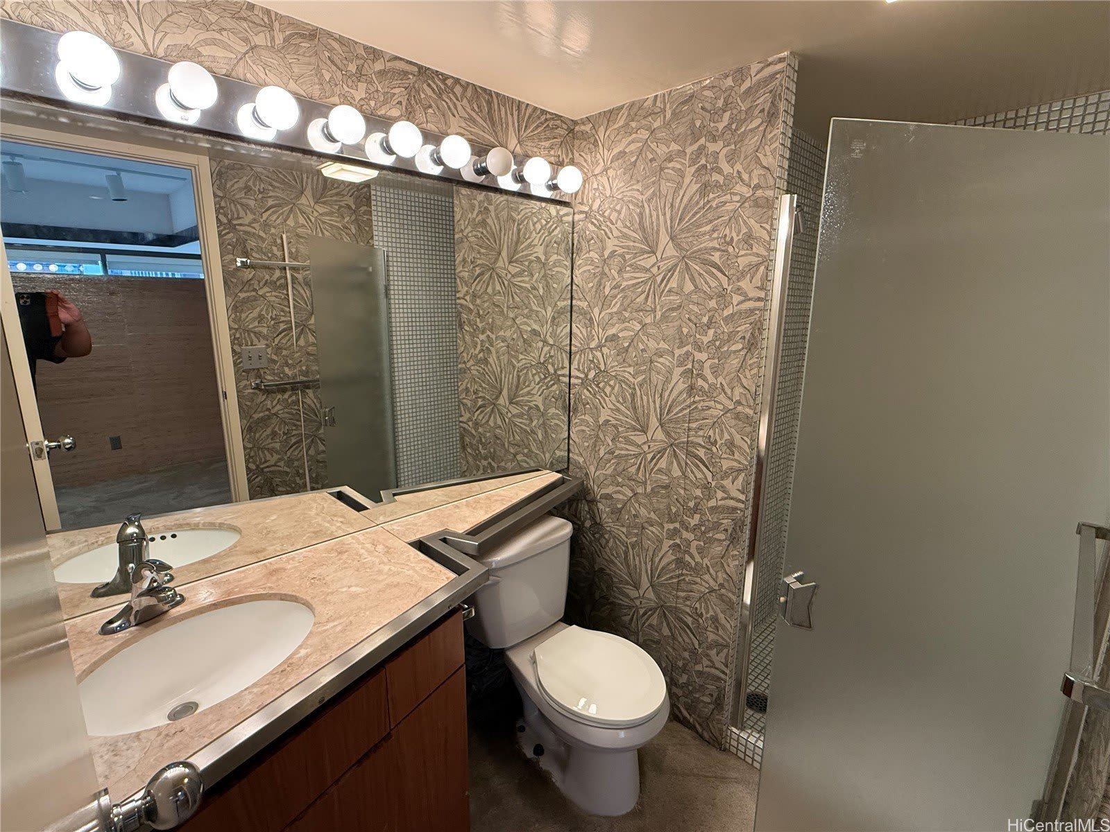 1188 Bishop Street – photo 2