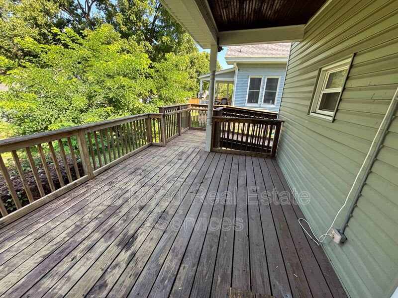 11169 Maple Street – photo 5