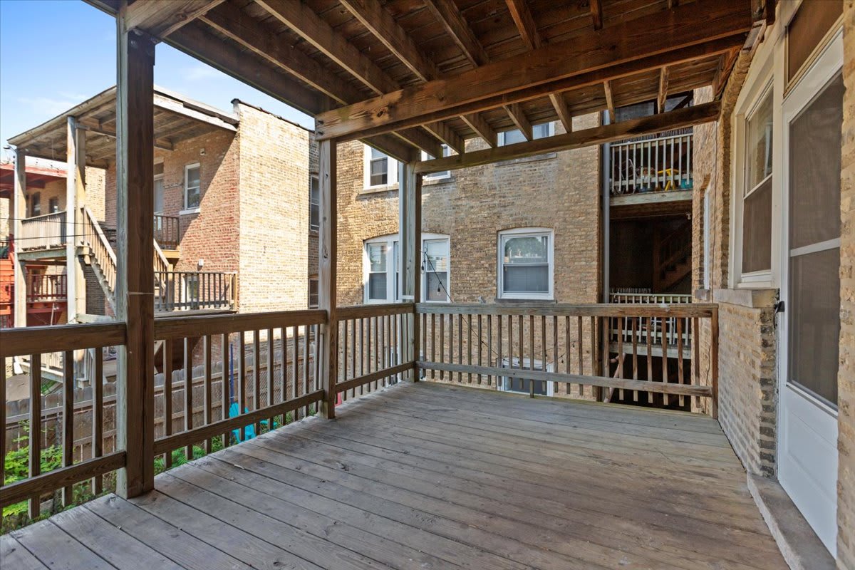 4318 North Spaulding Avenue – photo 1