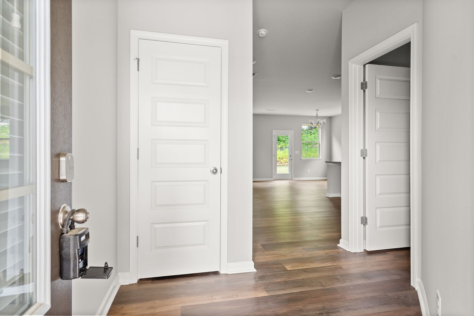 4 bed / 2.5 bath in Gainesville! Retreat at Chicopee – photo 3