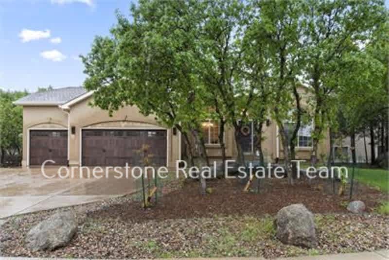 355 Paisley Drive – photo 1