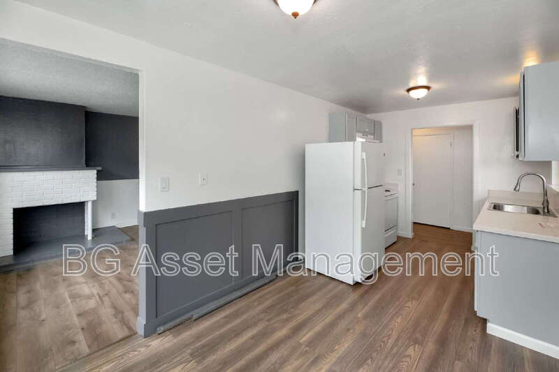 212 Westwood Street – photo 3
