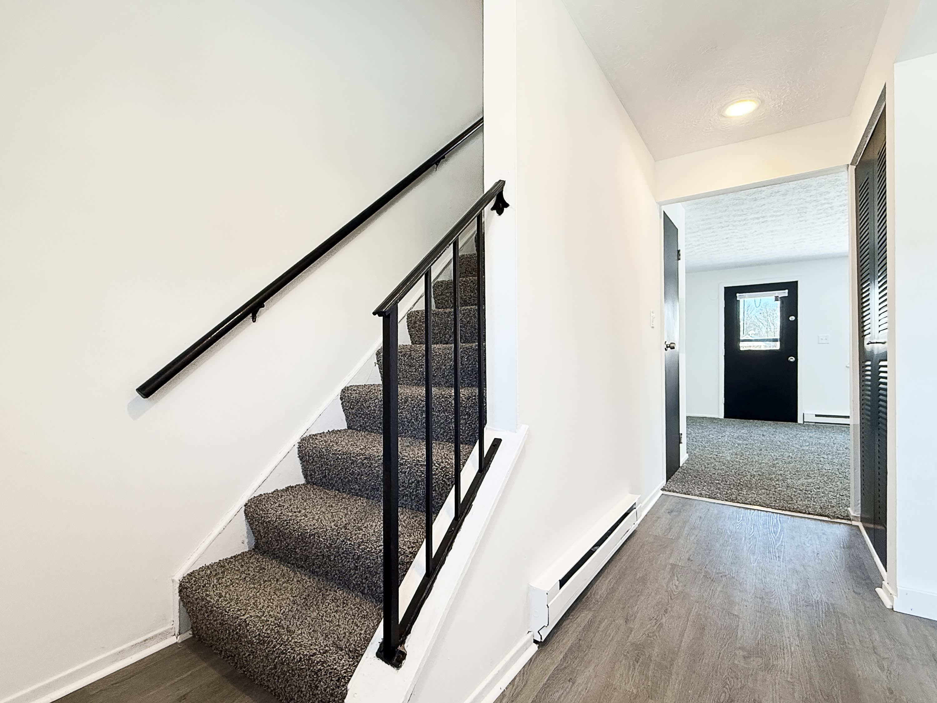 134 Gluck St – photo 1