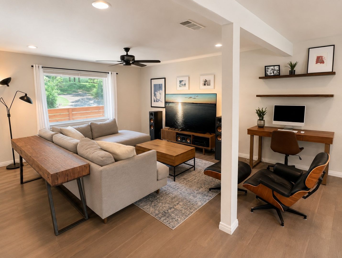 Brilliant Home on a Large Lot with Everything! – photo 2