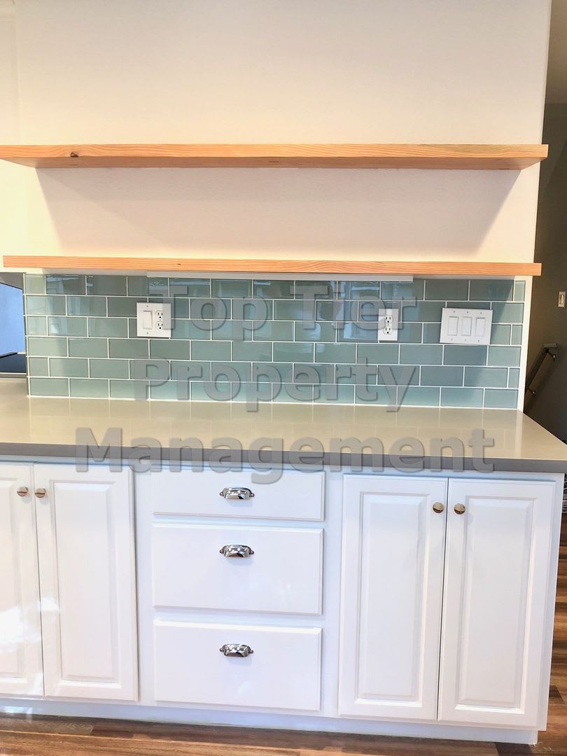 Spacious 2 Bd/ 2.5 Ba/ 1405 sf Walnut Creek Townhouse available early October for Lease! – photo 4