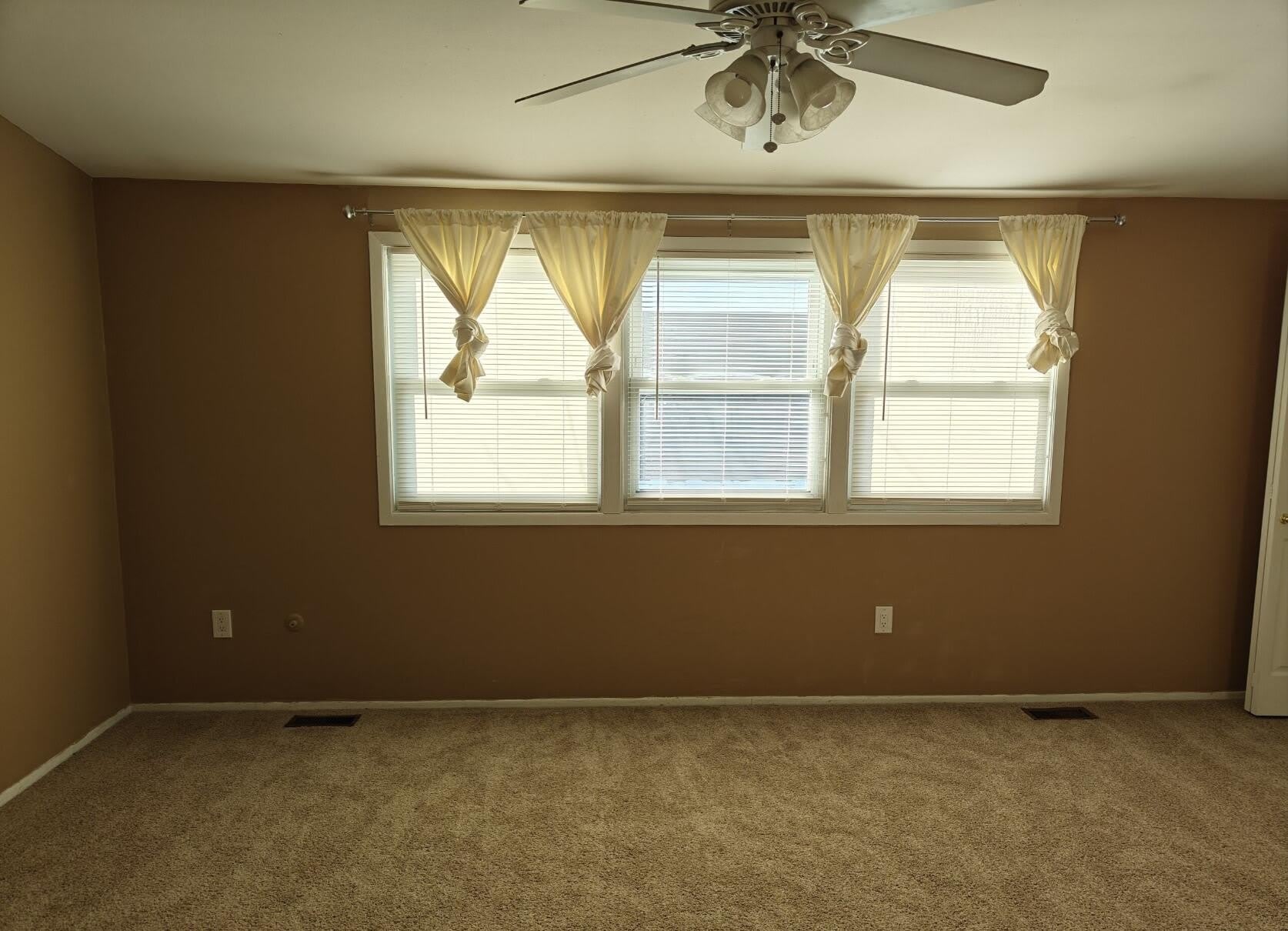 1813 Brentwood – photo 2