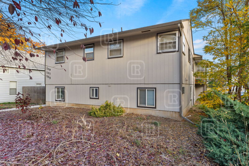 107 West 3rd Street – photo 2