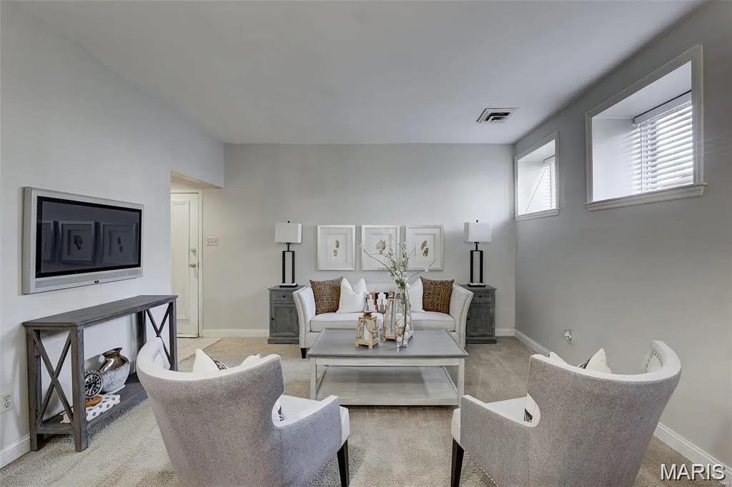 4256 Maryland Avenue – photo 5