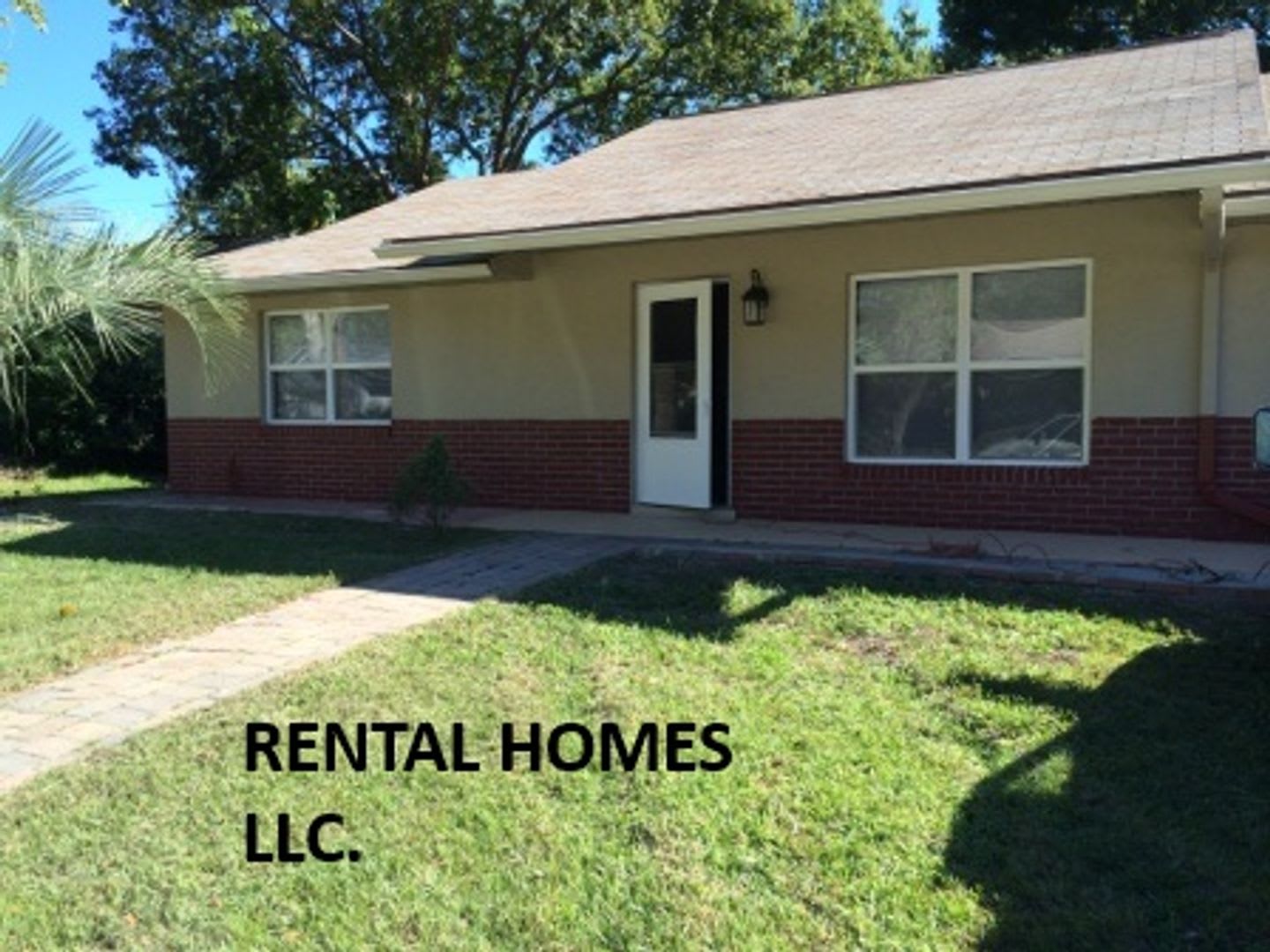 Beautiful Single Family Home With 1 585 Total Square Feet Remodeled A Few Years Ago – photo 1