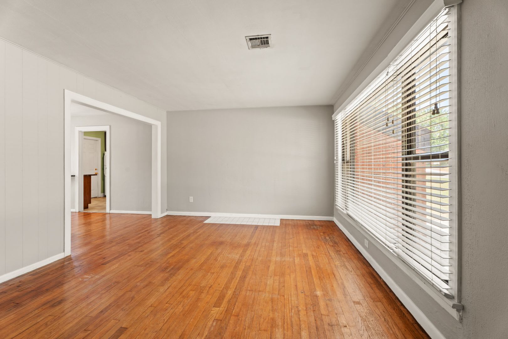 Charming 2-Bedroom Home in Northwest Oklahoma City — 3132 NW 44th St, Oklahoma City, OK 73112 – photo 5