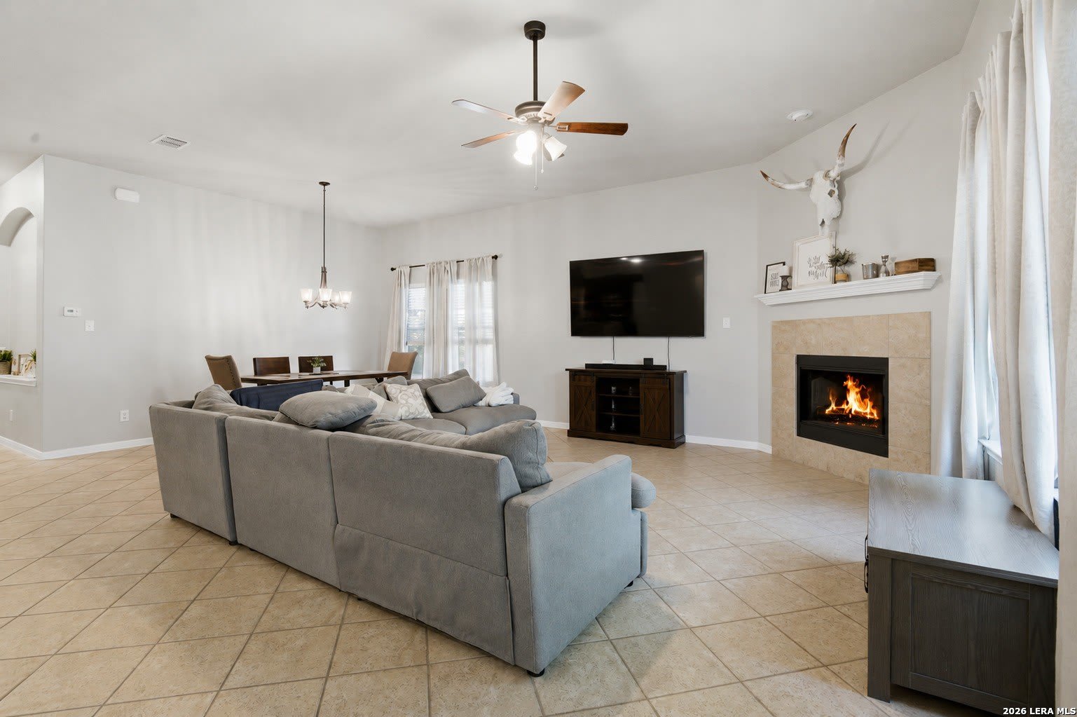 821 Wall St – photo 5
