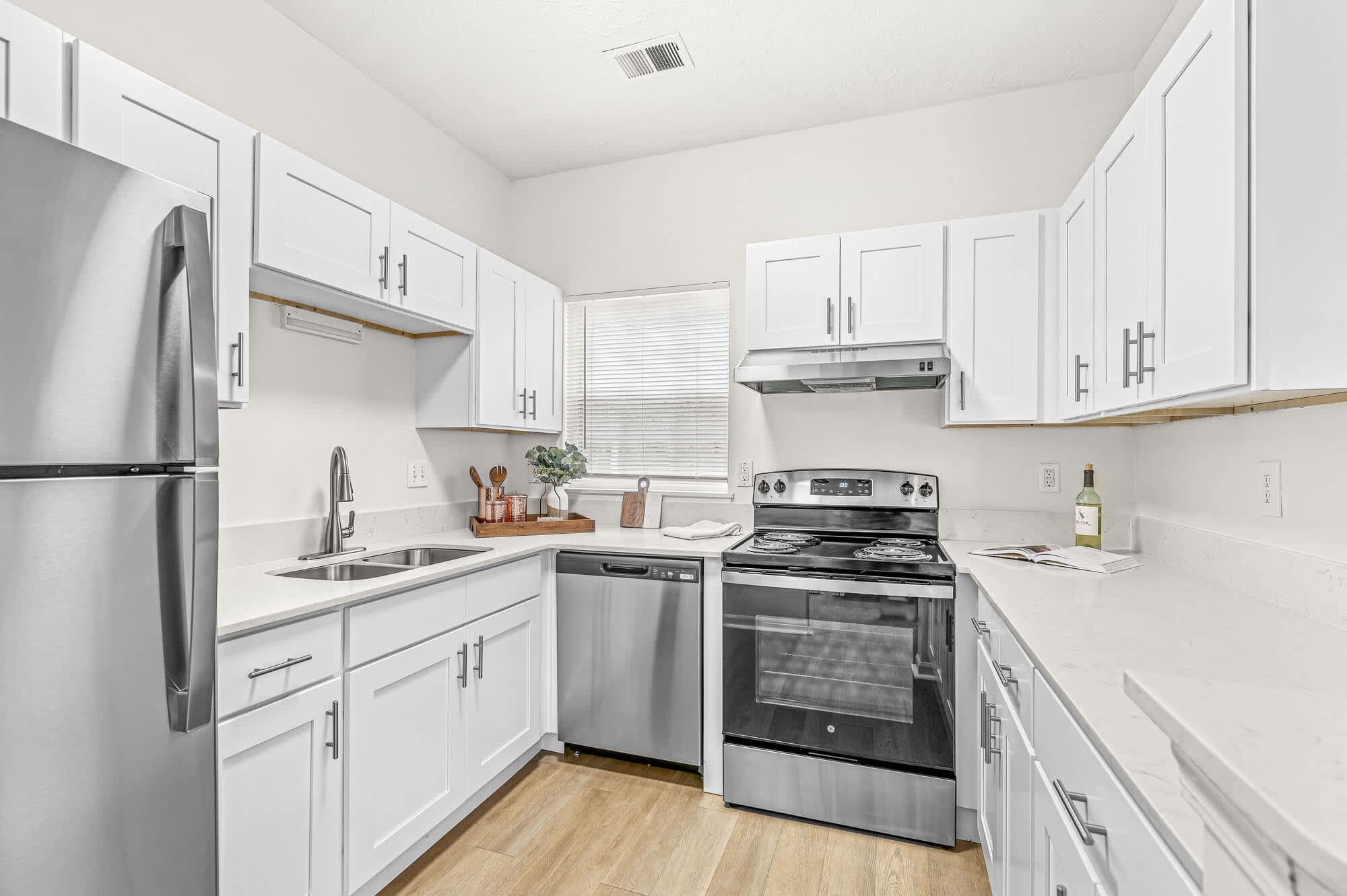 Buffalo Creek Apartments – photo 2
