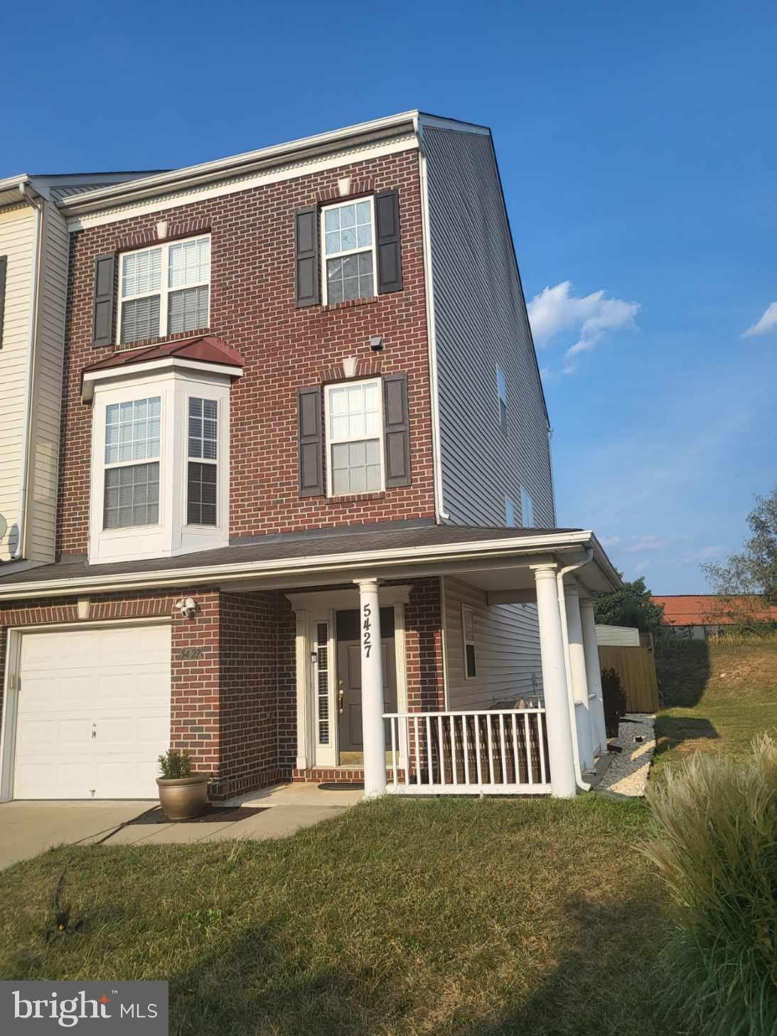 5427 UPPER MILL TERR S – photo 1