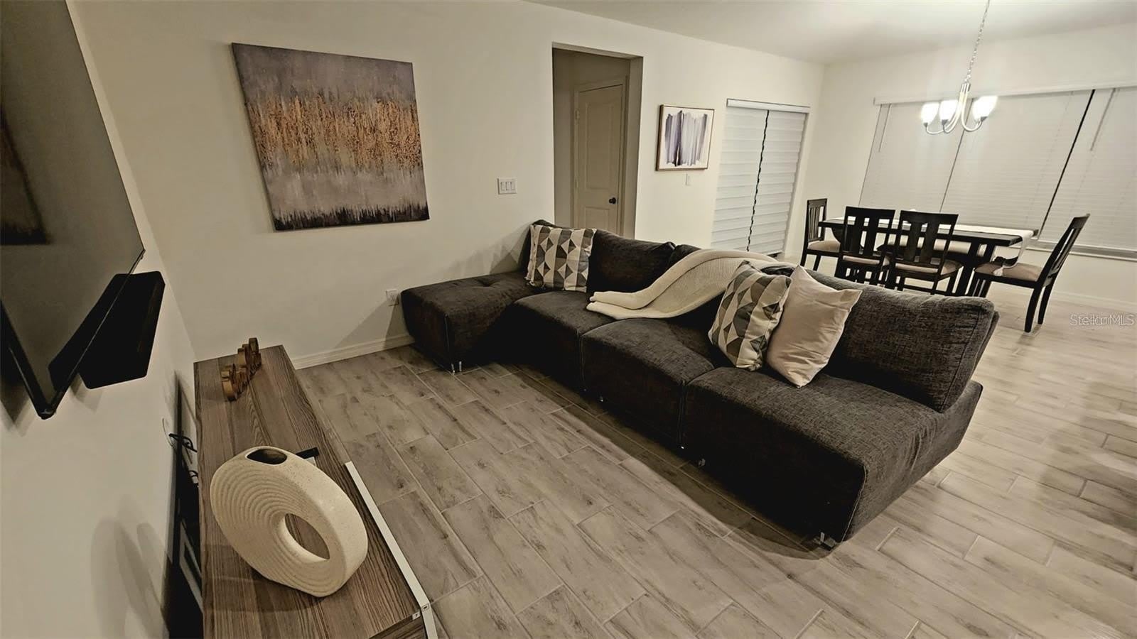 1055 Papaya Circle – photo 5