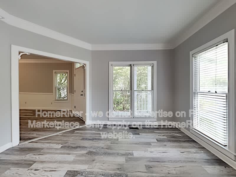 313 Brook Hollow Dr – photo 2