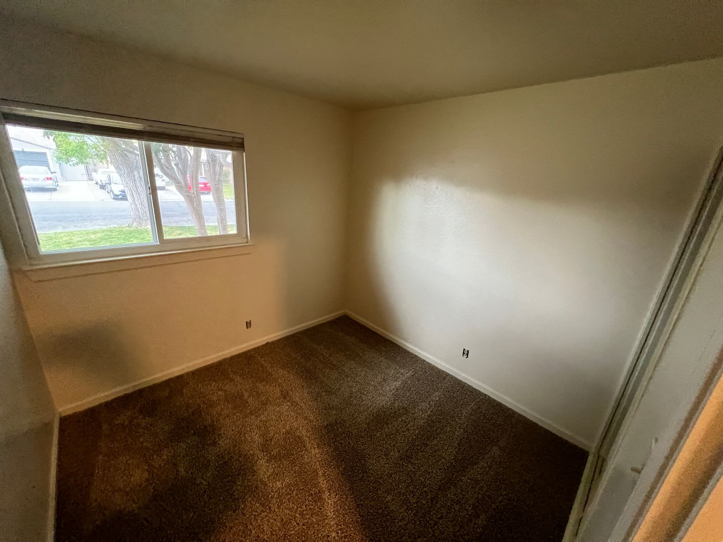 Updated 3 Bedroom with Large Yard – photo 5