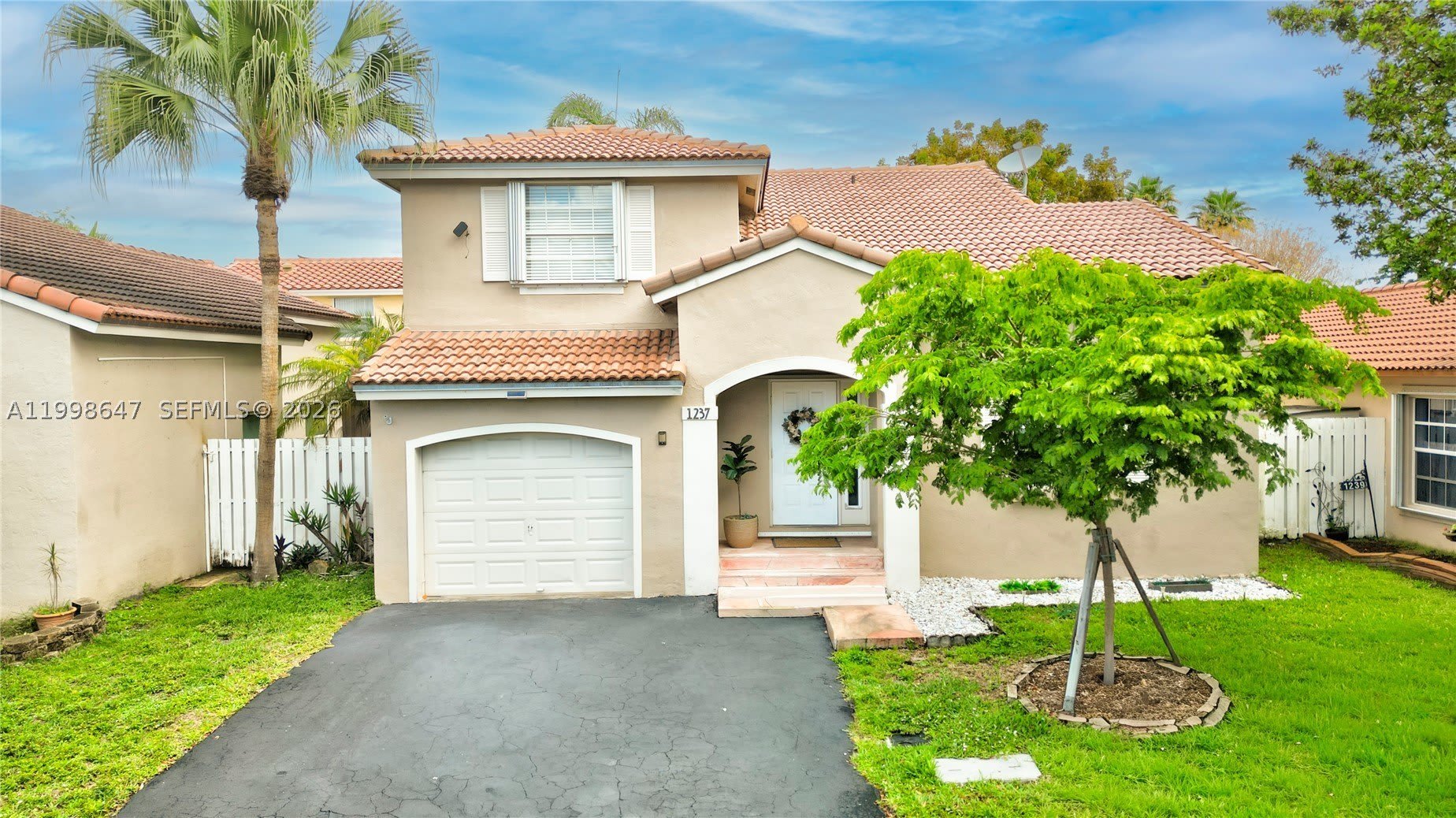 1237 NW 125th Ter – photo 2