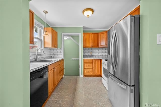 825 N Edison Avenue – photo 5