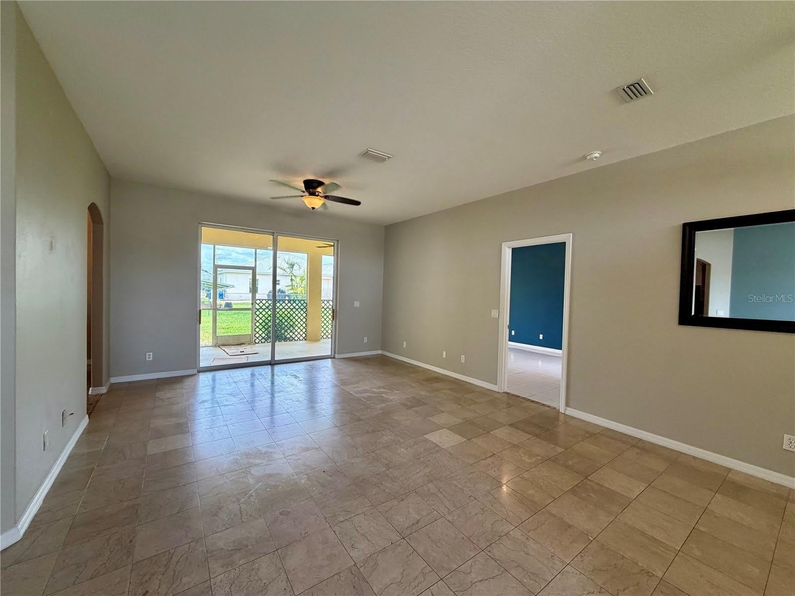1204 S SAN MATEO Drive – photo 5