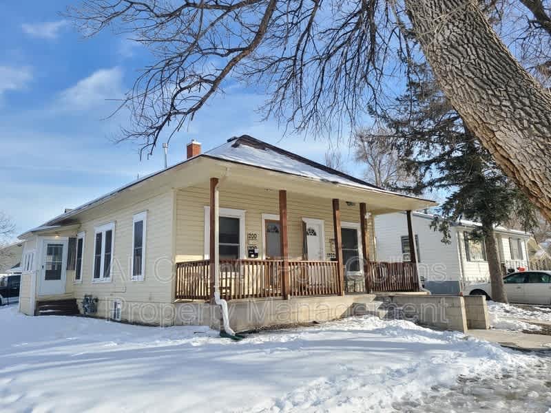 1200 14th Ave – photo 1