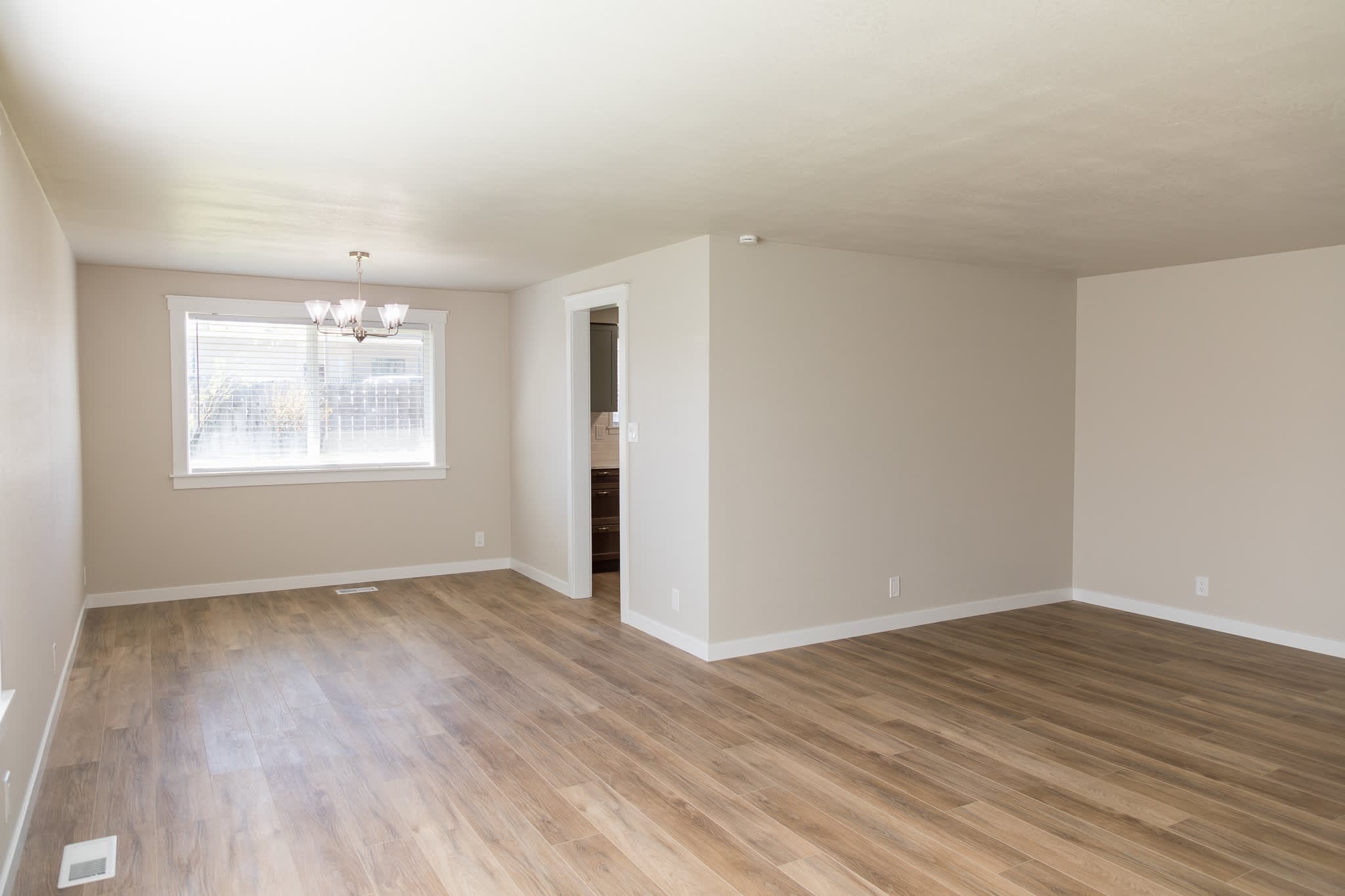 1366 Arata Way – photo 5