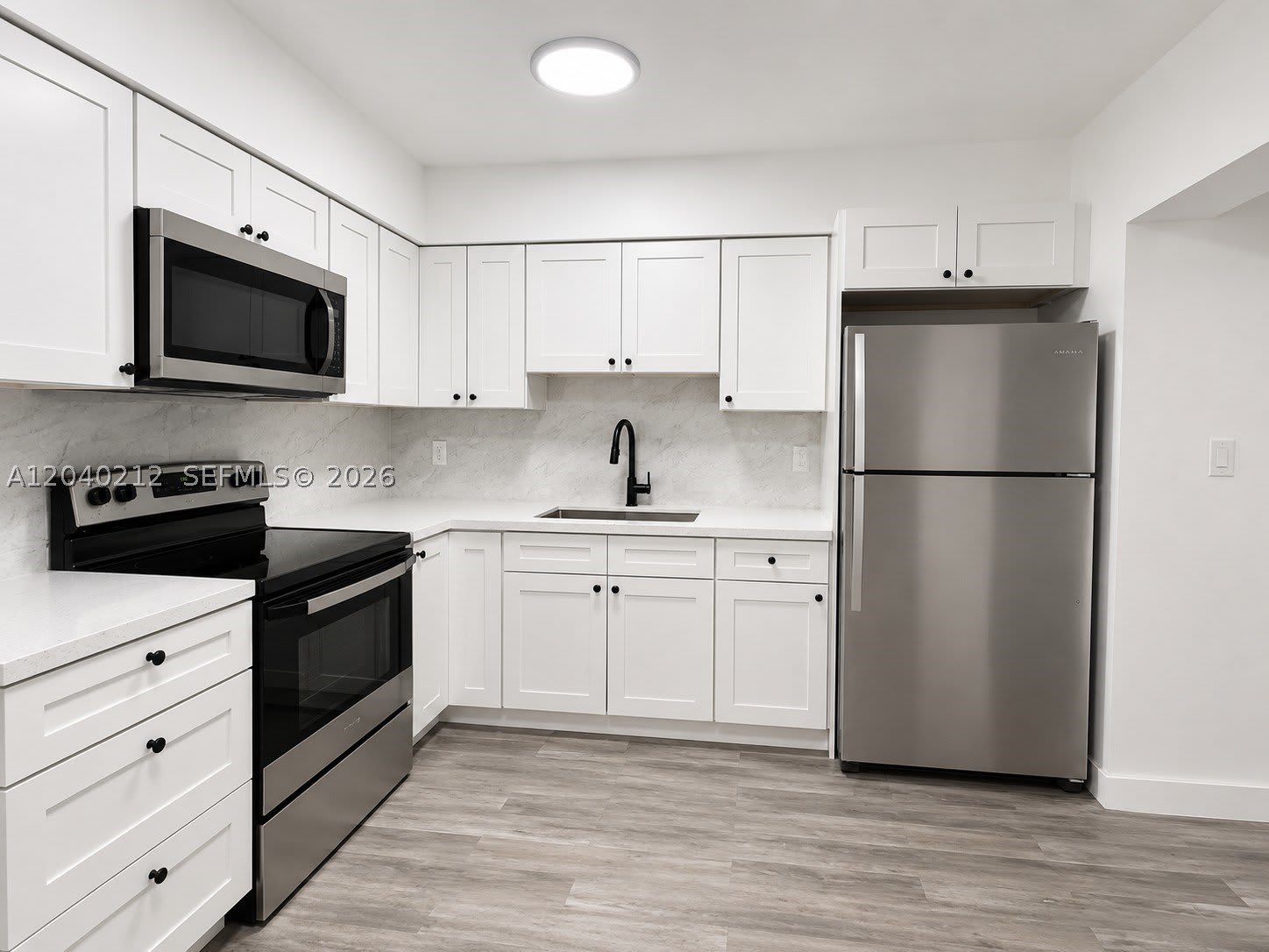 730 SW 5th St – photo 1