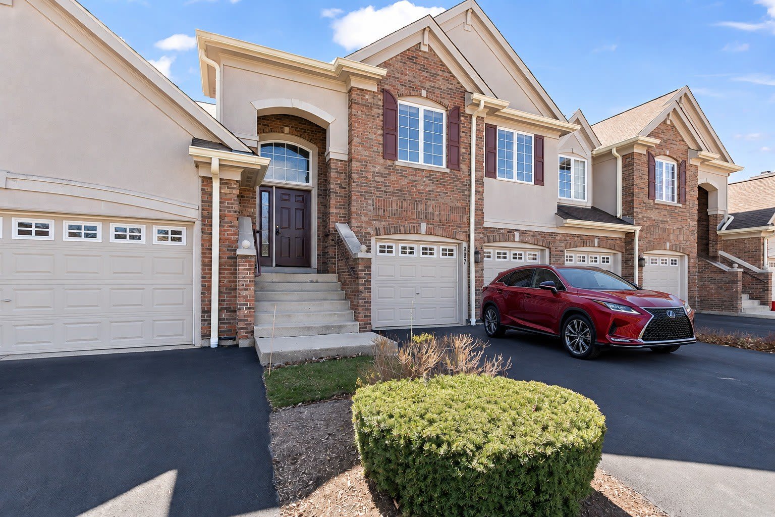 587 Saddlebrook Lane – photo 1
