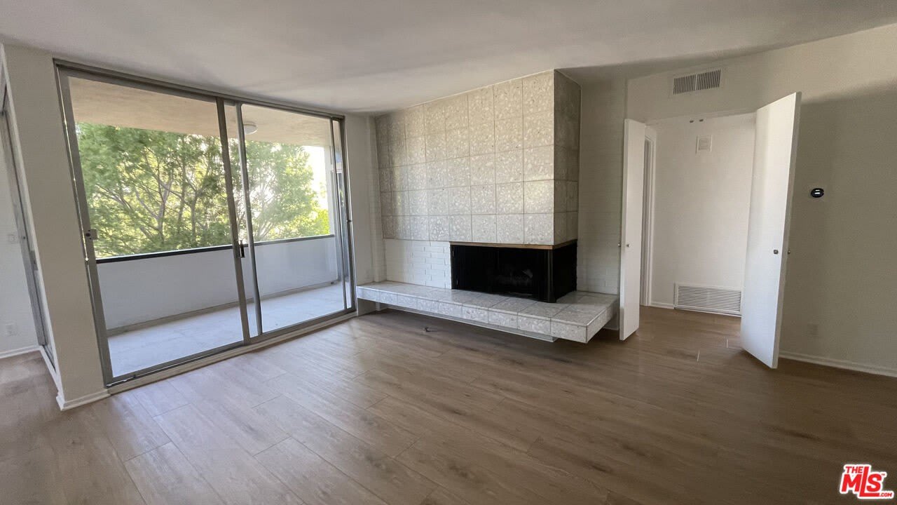 9930 Durant Dr – photo 2