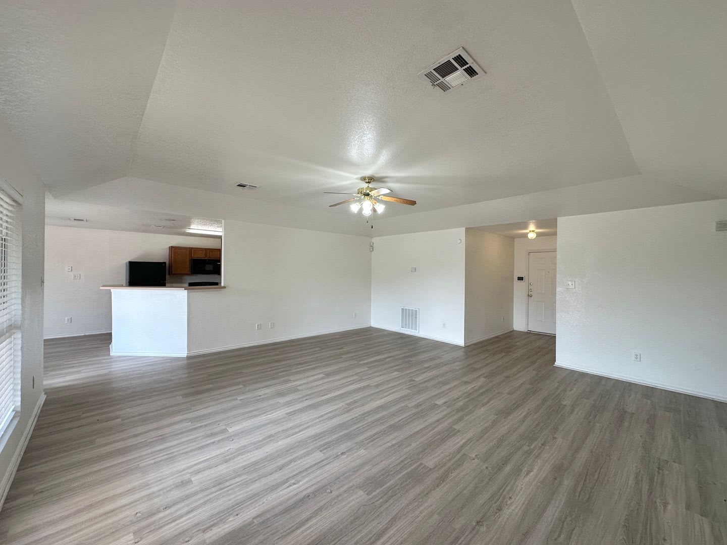 1 2 Off 1St Months Rent Pets Accepted – photo 5