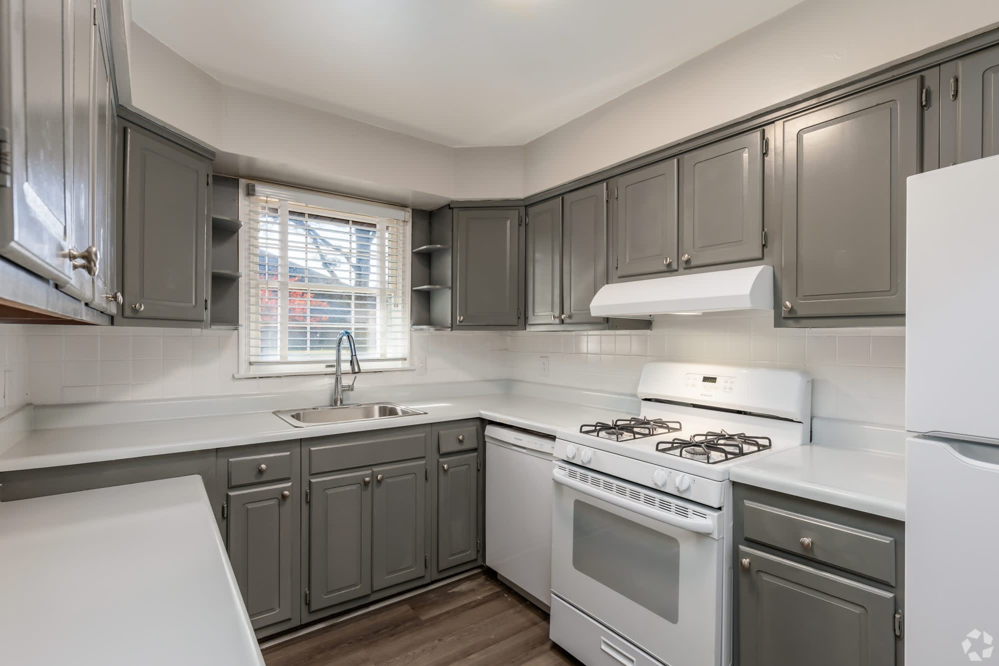 Miars Farm Apartments – photo 2
