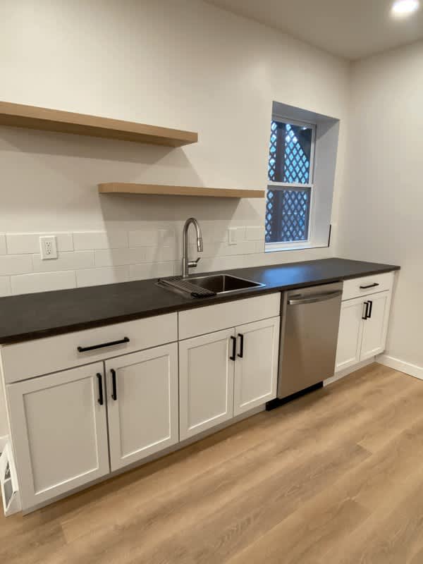 5140 Butler St – photo 2
