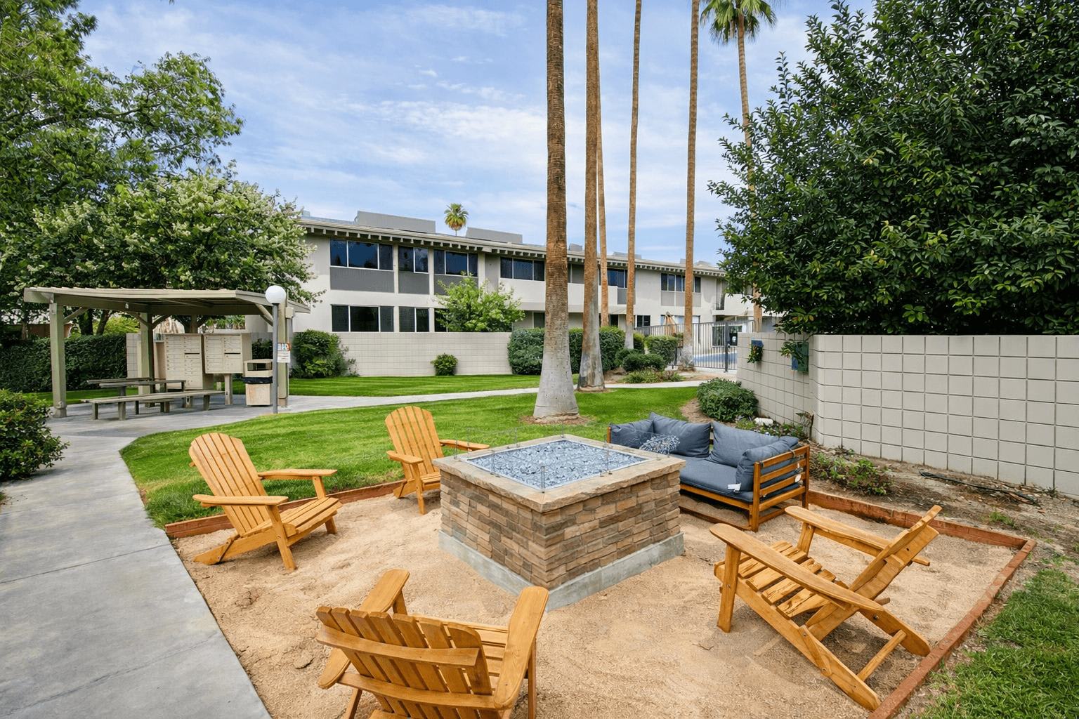 Tahquitz Court – photo 2