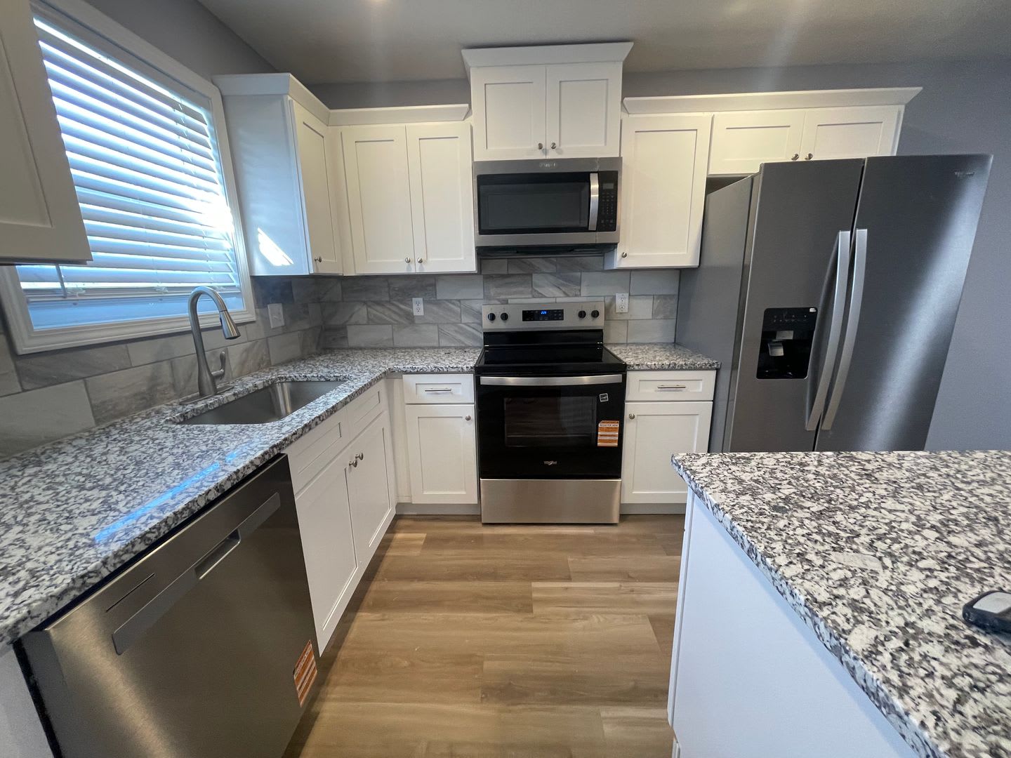 Lease Up Special – Brand-New 2 Bed, 2 Bath House in Kimberling City- Year Round Vacation Home – photo 2