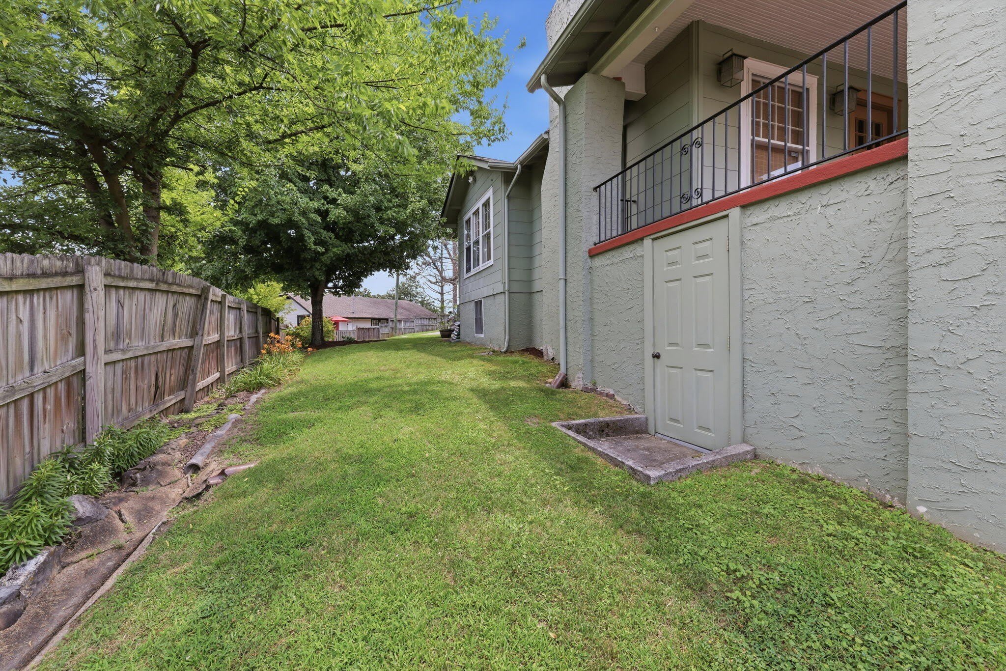 1105 Westwood Avenue – photo 5