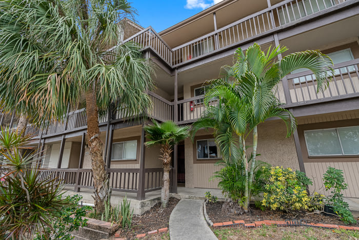 6338 Newtown Circle – photo 2