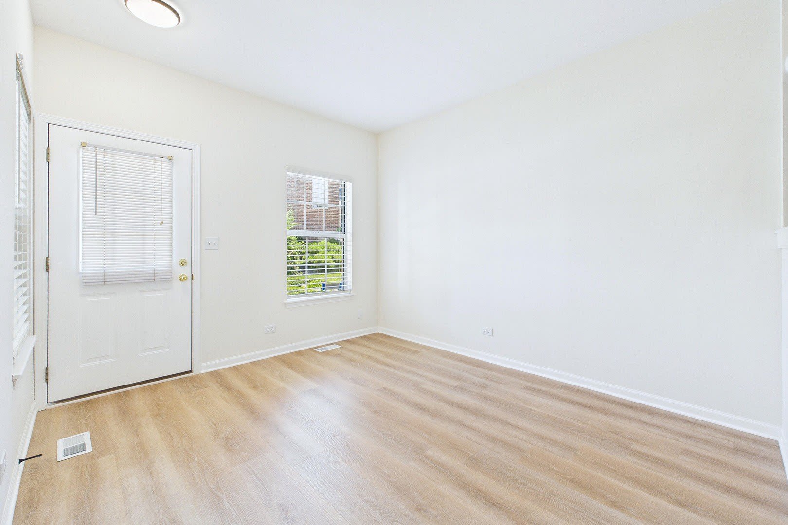 3 Charlotte Circle – photo 5