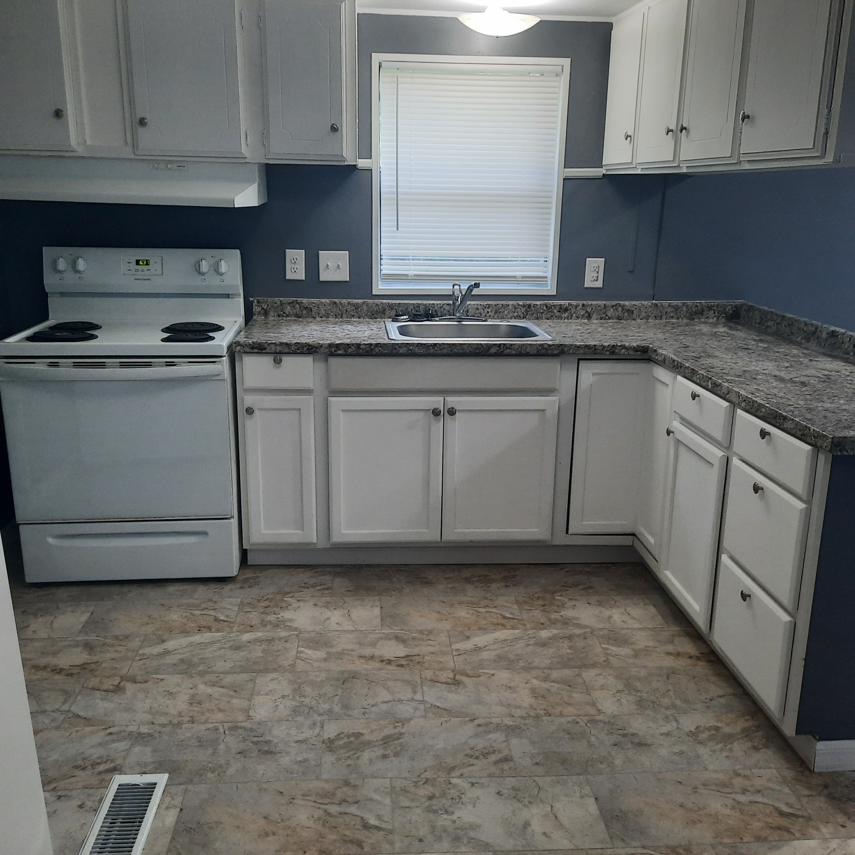 12516 Pulaski Rd – photo 2