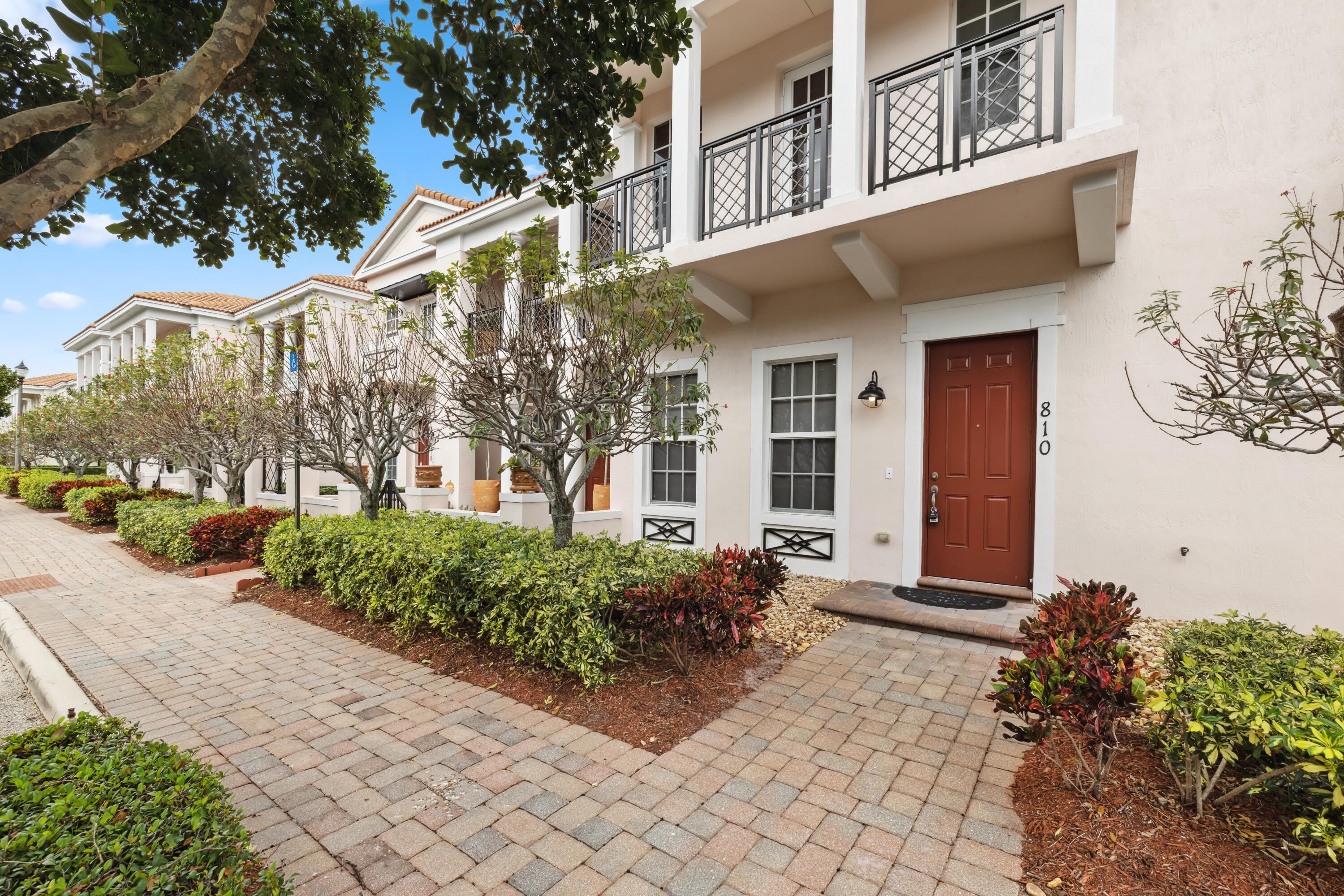 810 NW 83RD Lane – photo 3