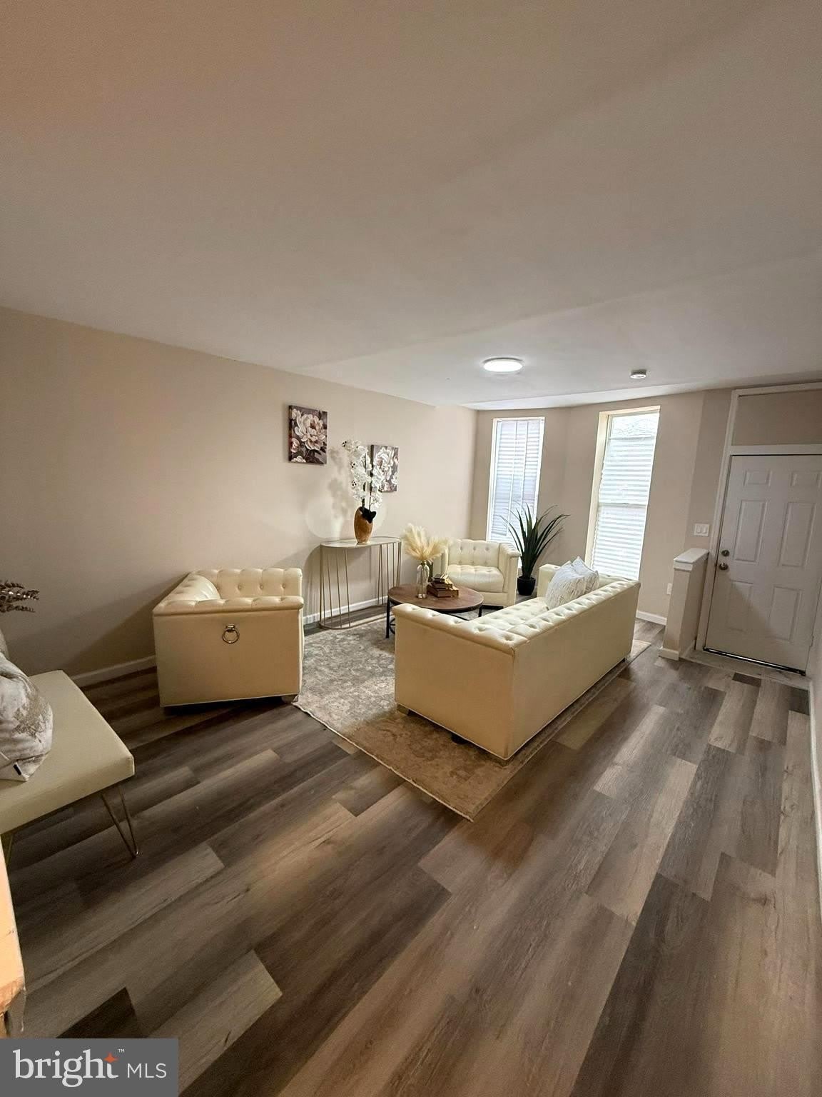 1026 E North Avenue – photo 2